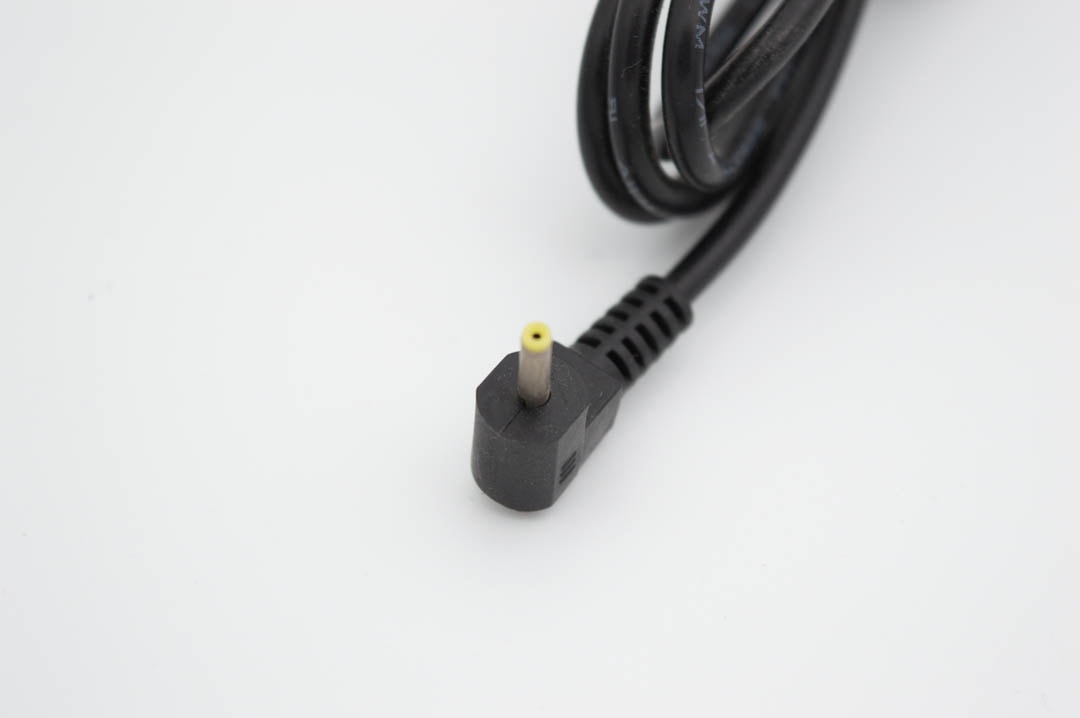 DC кабел со конектор за полнење 2,3 x 1,0 mm